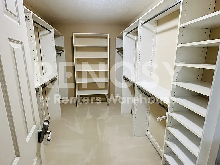 2470 Arnold Palmer Dr — Photo 33