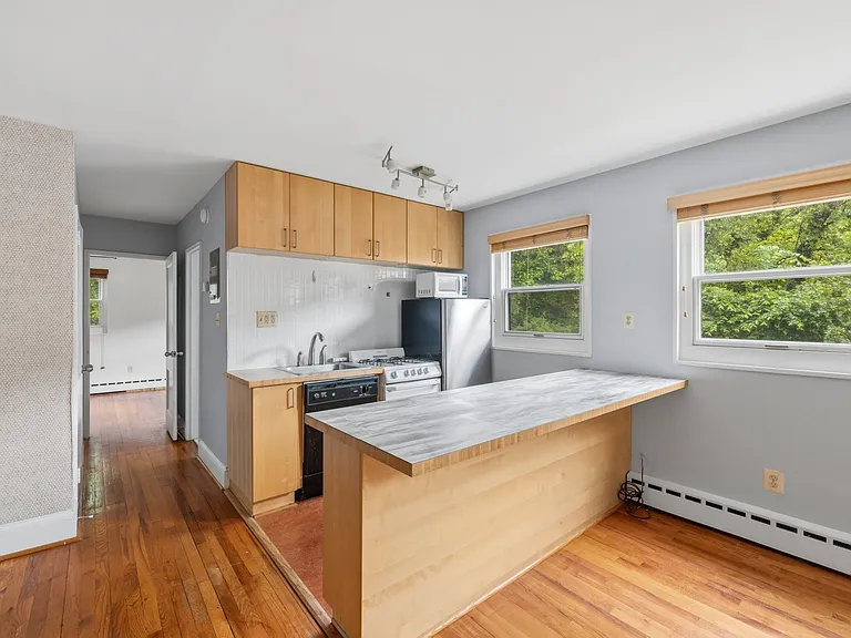 4595 Macarthur Blvd NW #4 — Photo 7