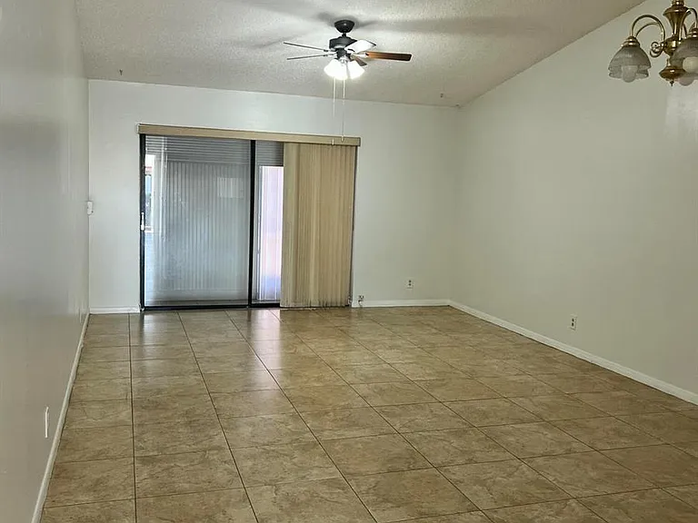 5672 Biscayne Dr S — Photo 19