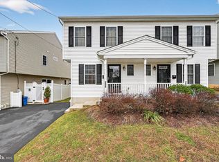 250 Davis Ave, Clifton Heights, PA 19018