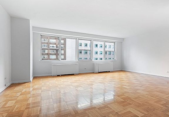 4th image of 155 E 34th St APT 11H