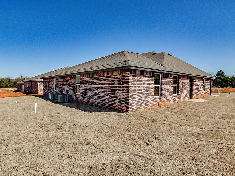 317 Dooley Creek Ln — Photo 43