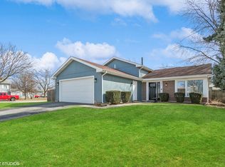 301 Musial Cir, Bolingbrook, IL 60440