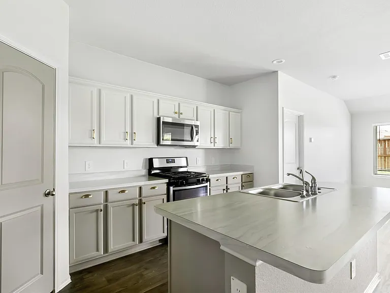 21407 Rustic Elm Dr — Photo 3