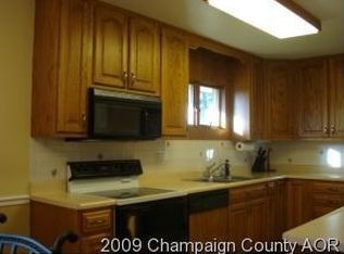 2007 Broadmoor Dr, Champaign, IL 61821