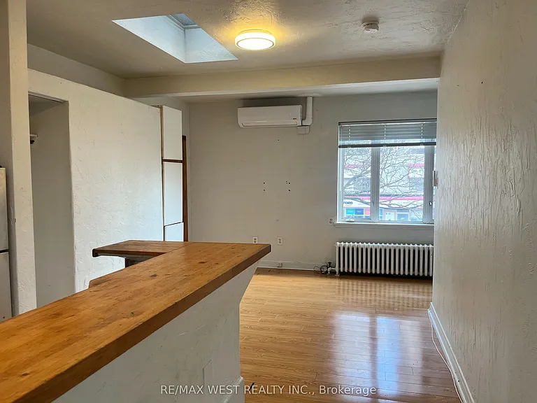 4902 Dundas St W #1 — Photo 6