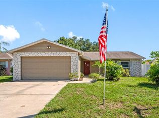 6940 Dalkeith Ave N, Saint Petersburg, FL 33709