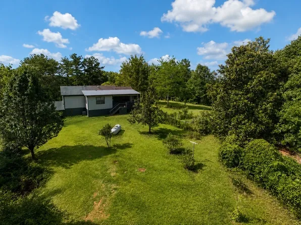 962 Willow Springs Rd, Dallas, GA 30132