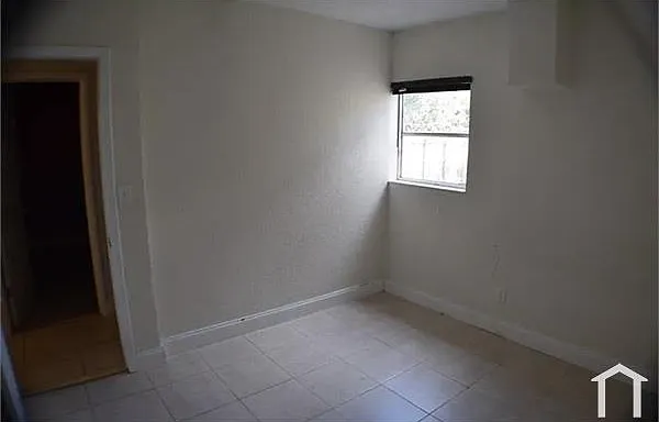 4 bed, 1435 sqft, $3,200 — Photo 4