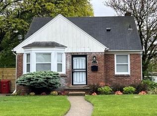 16154 Forest Ave, Eastpointe, MI 48021