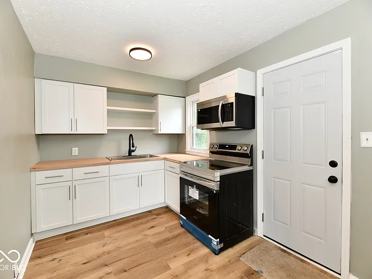 3315 N Euclid Ave — Photo 7