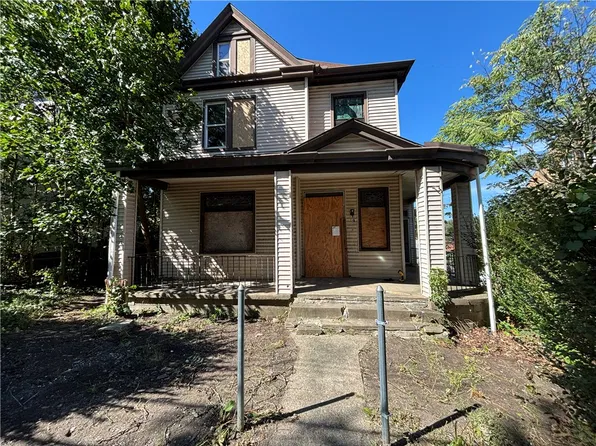 19 Carrick Ave, Pittsburgh, PA 15210