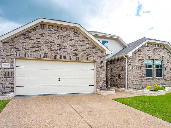 2nd image of 3908 Blue Stem Blvd