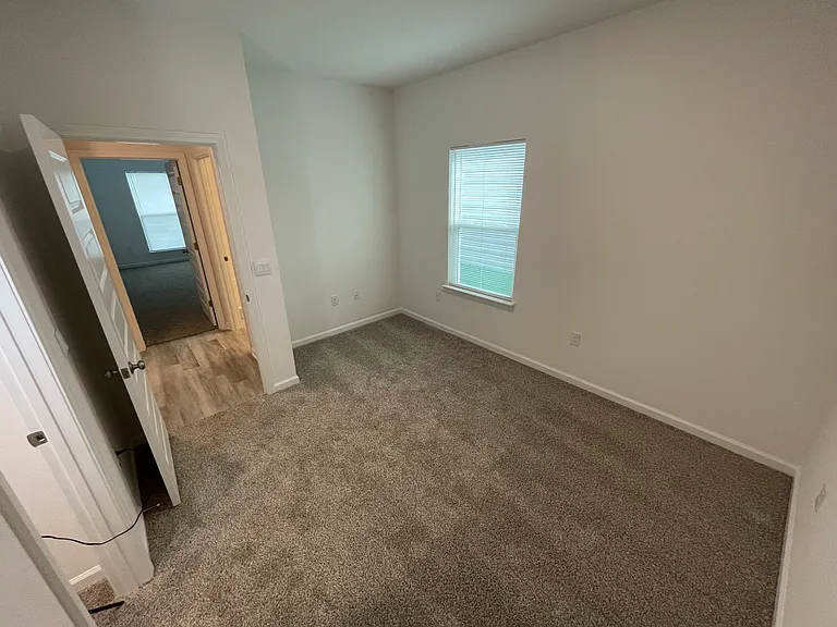 415 Arrowwood Blvd — Photo 17