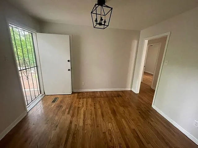3547 Randolph St — Photo 8