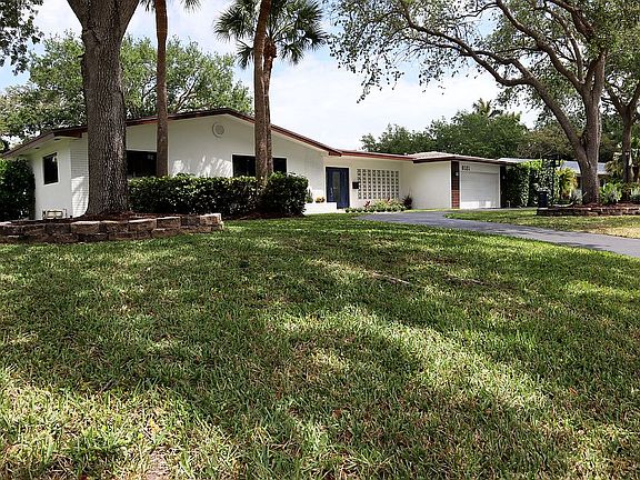 2nd image of 8121 SW 164th St