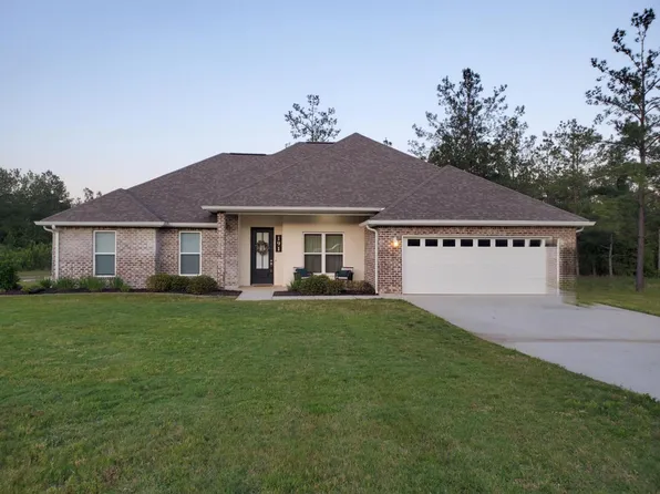 191 Aidan St, Leesville, LA 71446