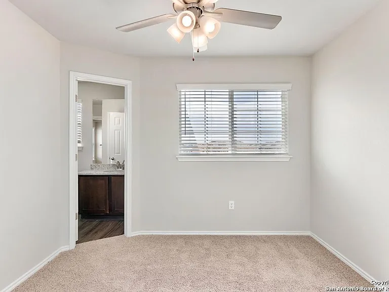 3433 Haylee Grace Pl — Photo 26