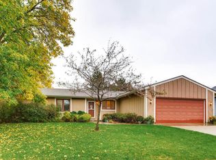 1581 Lancaster Ln, Eagan, MN 55122
