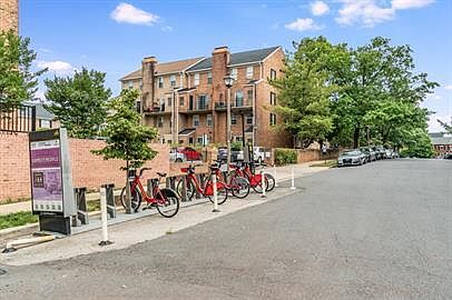 4th image of 1802A 9th St S #1