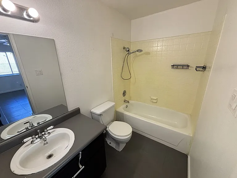 6940 Hopkins Dr #B — Photo 12