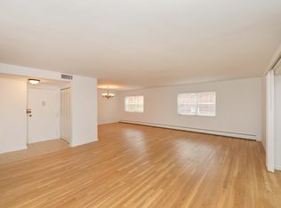 30 Ridge Rd #B15, Ridgewood, NJ 07450