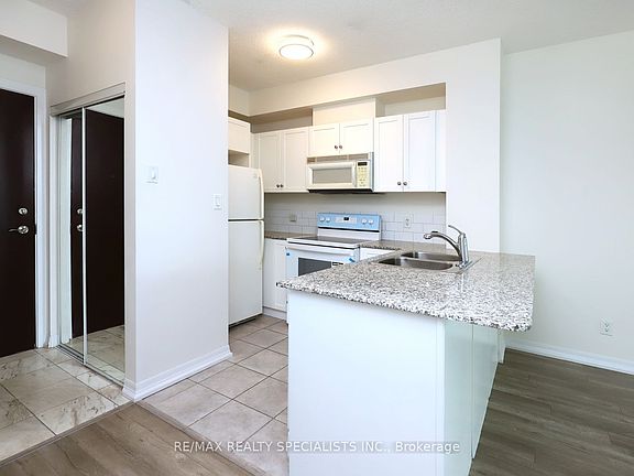 5th image of 1359 Rathburn Rd E #508