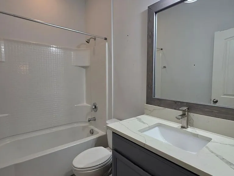 305 Drayton Ave — Photo 32