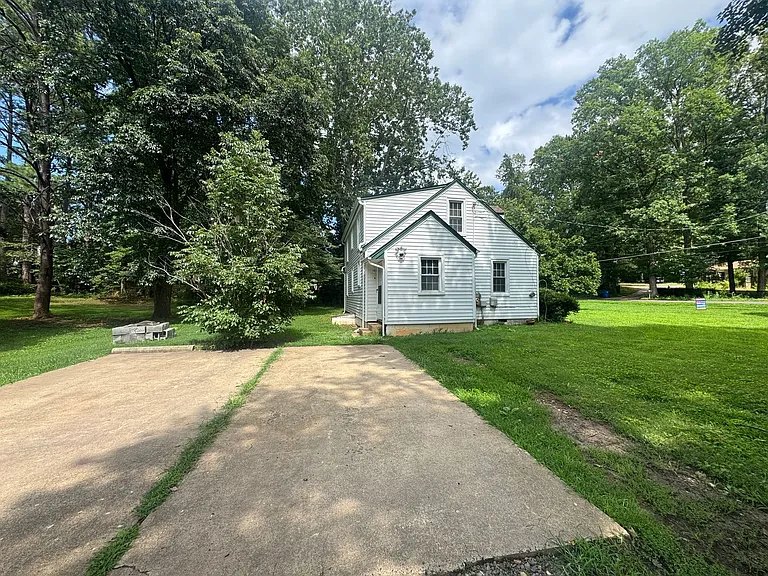 143 Barrett Heights Rd — Photo 4