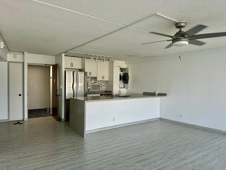 2333 Kapiolani Blvd #703 — Photo 5
