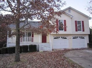 2282 Chateau Dr, Lawrenceville, GA 30043