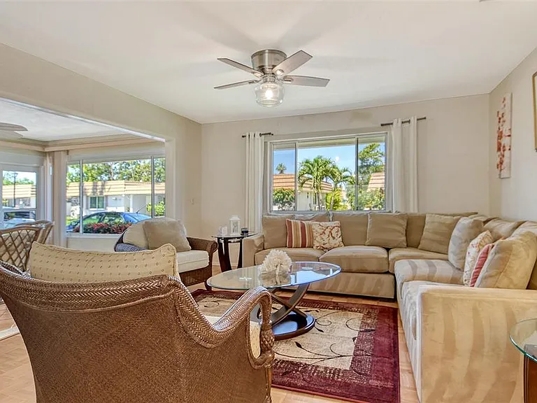 2308 Waterbluff Pl #V-304 — Photo 9