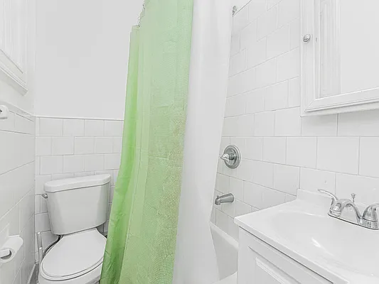 Rented by Corcoran | media 18