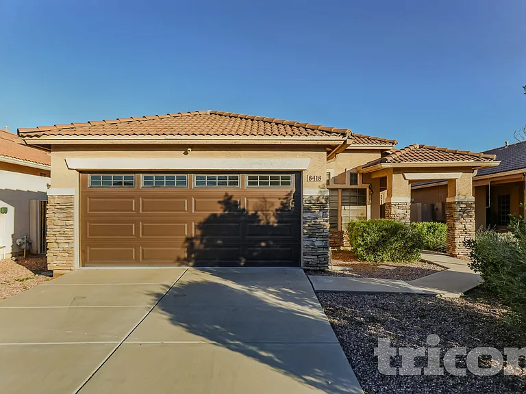 8418 W Sonora St — Photo 1