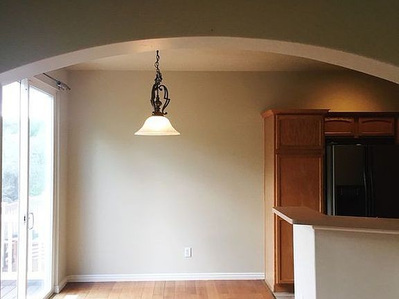 4th image of 1533 W Napa Ave