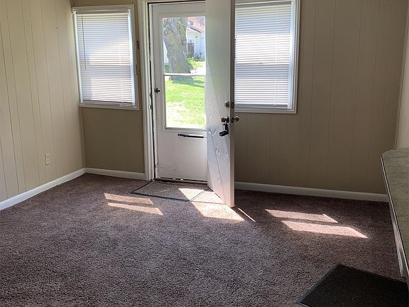 3rd image of 617 W Franklin St APT 5