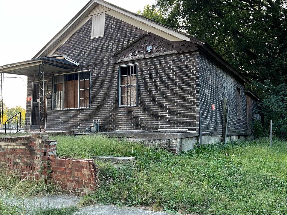 2nd image of 743 N Claybrook St