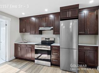 1157 Erie St E #3, Windsor, ON N9A3Z4