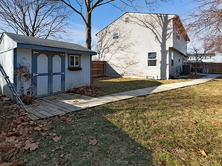 880 Ruskin Dr — Photo 44
