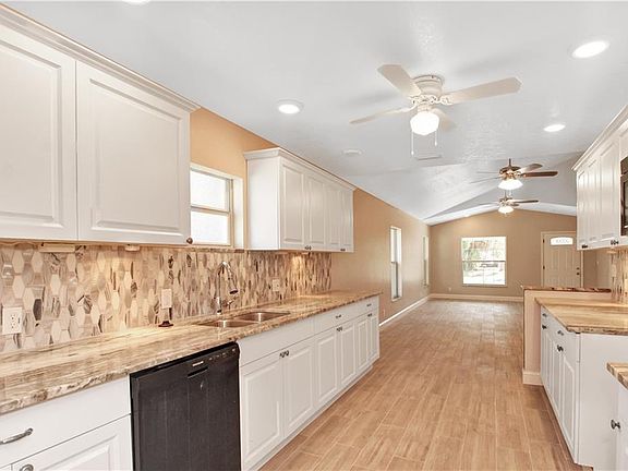 5th image of 2635 13th Ave S