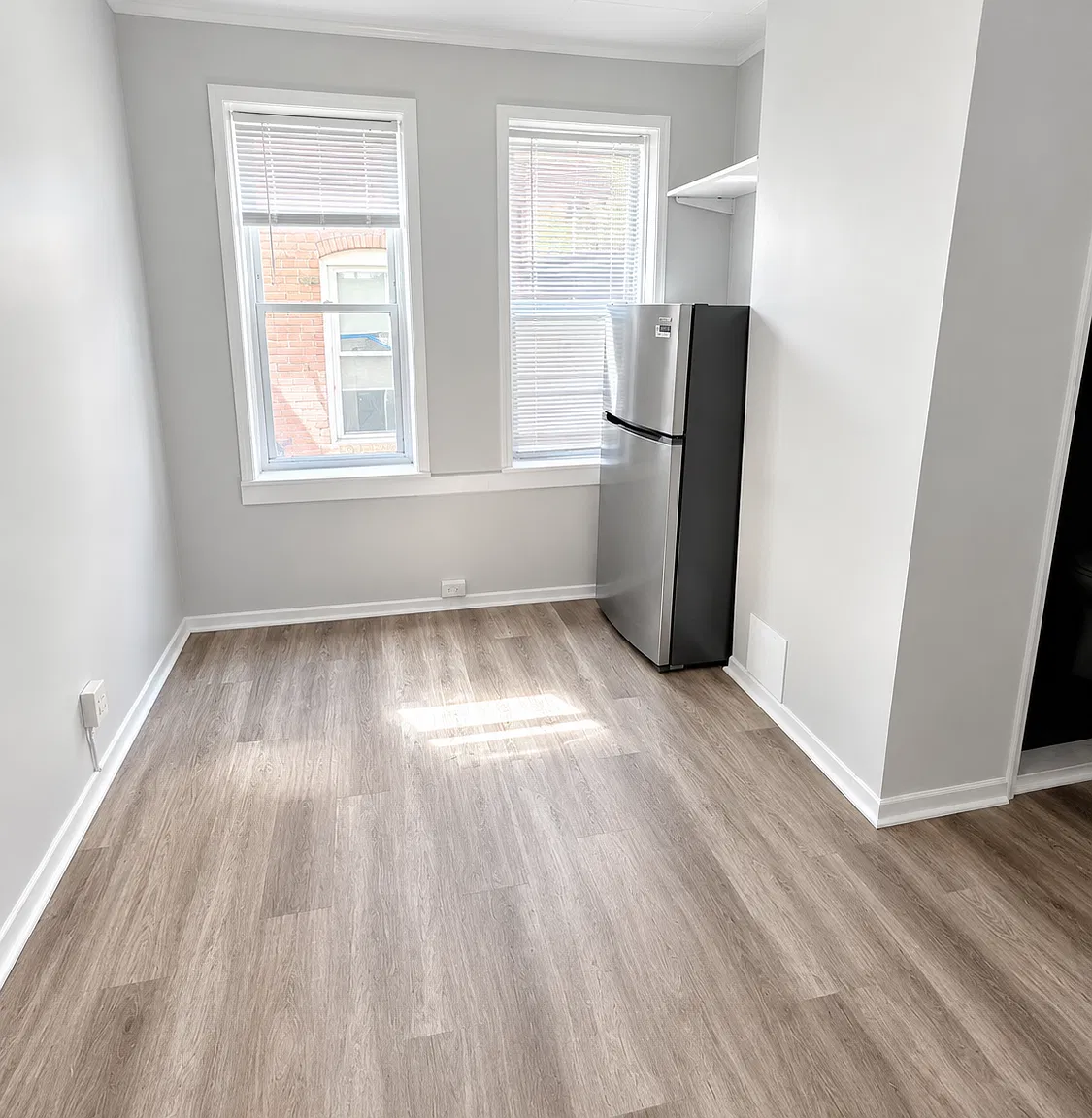 2 bed, $1,854 — Photo 2