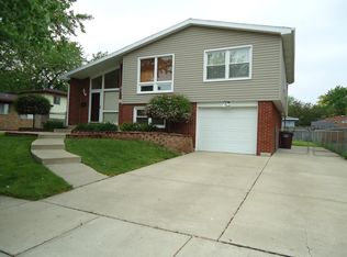 4316 Barry Ln, Oak Forest, IL