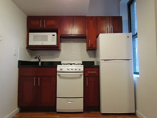 Rented by Landmark Real Estate | media 17