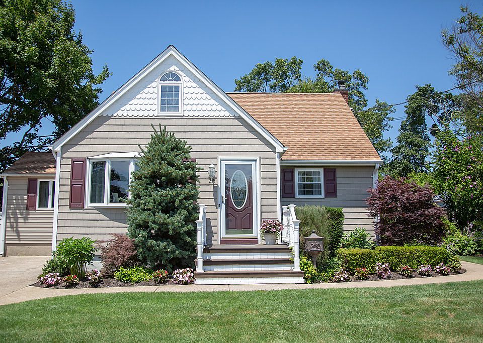 1st image of 45 Wantagh Ave