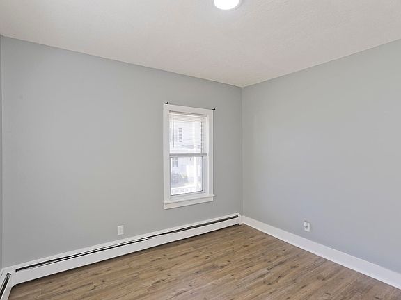 3rd image of 9 Graves St #1-R