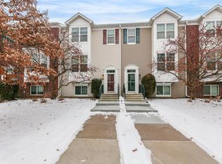 5210 Scott Trl, Robbinsdale, MN 55422