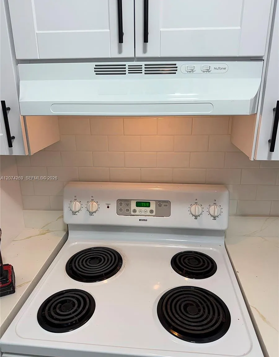 Palmview Condominium Apar — Photo 4