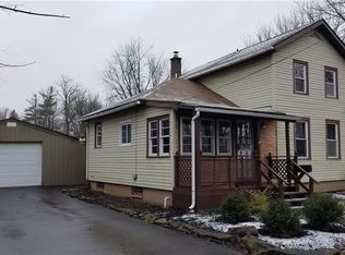 147 Stevens St, Lockport, NY 14094