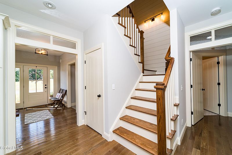 5th image of 99 Sand Hill Road