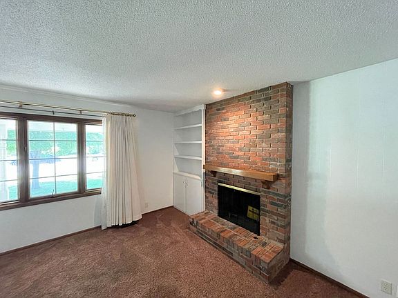 5th image of 1404 W 24th Ave